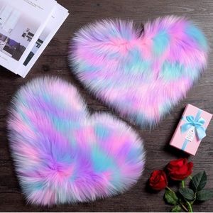 2 Pieces Fluffy Faux Area Rug Heart Shaped Rug Fluffy